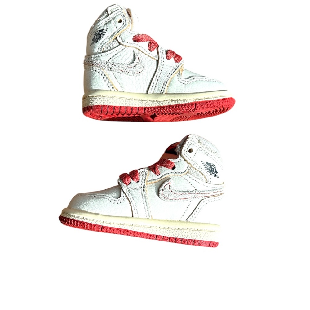 Jordan Retro High-Top Baby Sneakers 3c